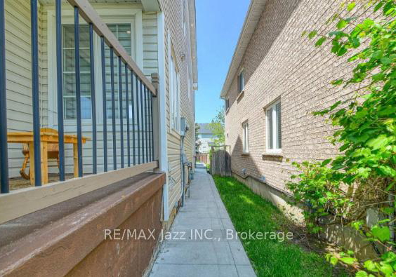 1350-aldergrove-drive-w-oshawa-ontario-e13446768