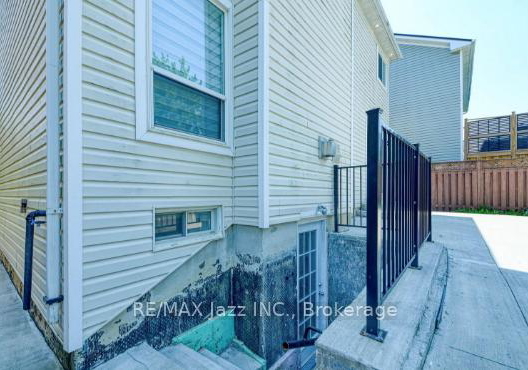1350-aldergrove-drive-w-oshawa-ontario-e13446768