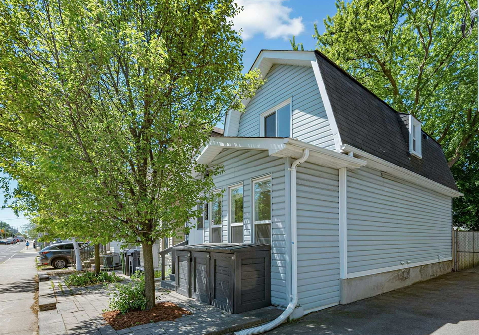 1292-woodbine-avenue-east-york-ontario-e13447052