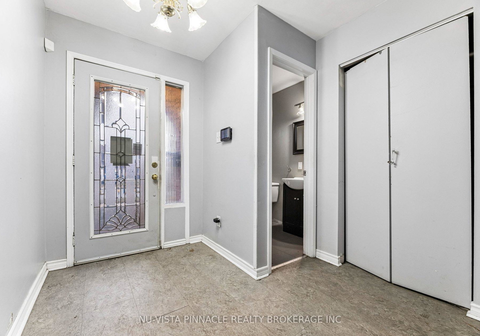 1627-alwin-circle-pickering-ontario-e13447114