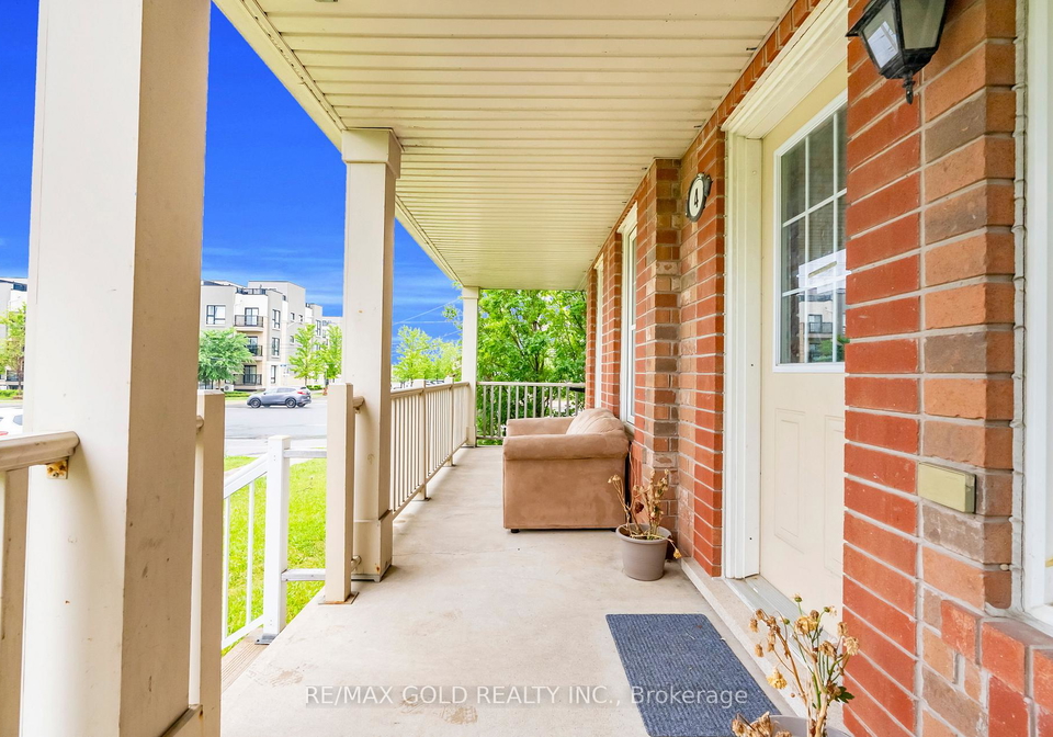 4-ecopark-gate-scarborough-ontario-e13447714