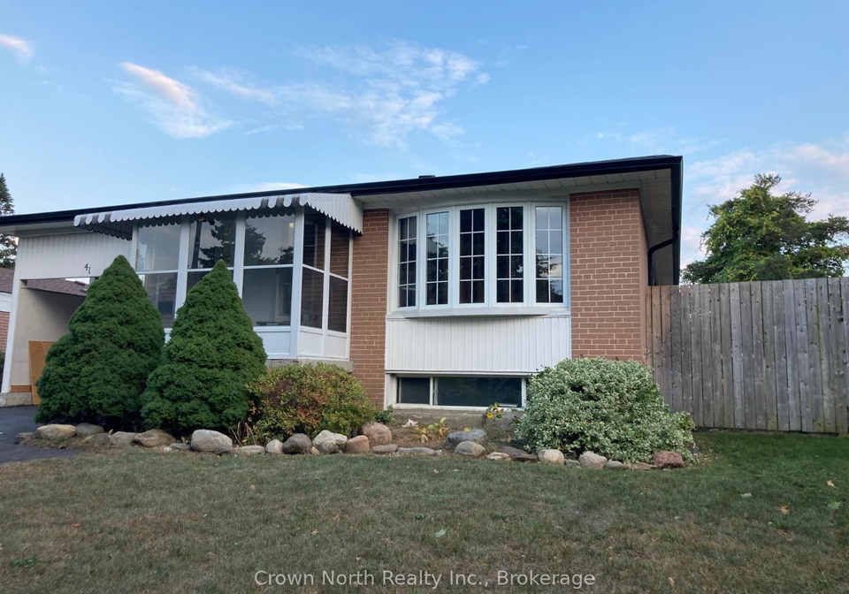 41-pegasus-trail-scarborough-ontario-e13447810