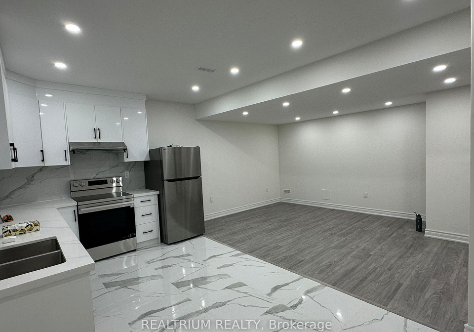 32-slader-heights-street-ajax-ontario-e13448272
