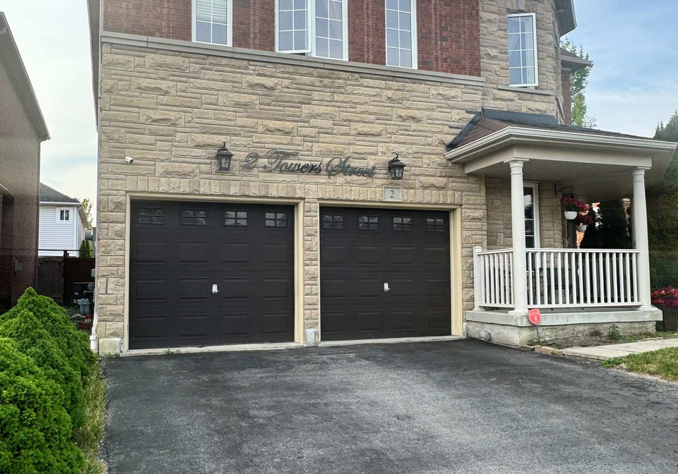 2-towers-street-ajax-ontario-e13448318