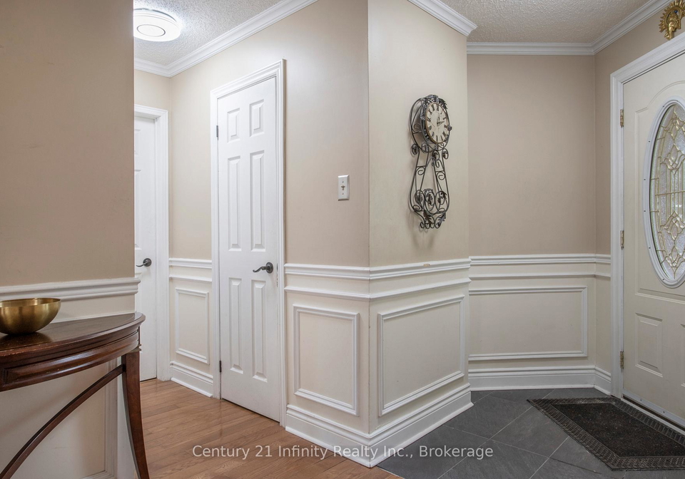 1144-thimbleberry-circle-oshawa-ontario-e13448594