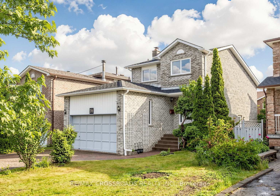 70-halfmoon-square-scarborough-ontario-e13448782