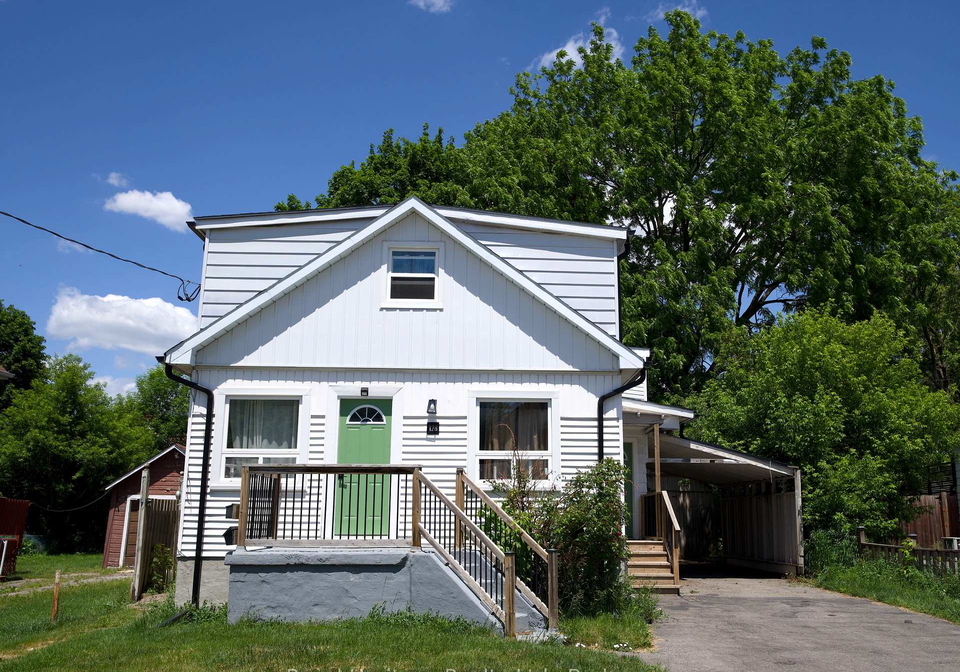 128-summer-street-oshawa-ontario-e13449596