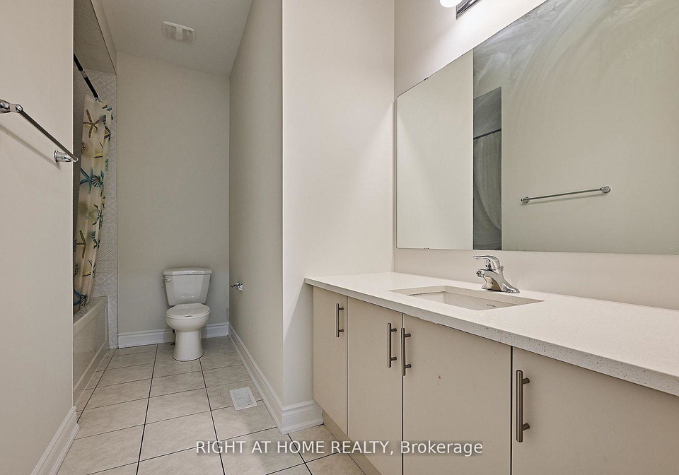 292-windfield-farm-drive-oshawa-ontario-e13449842
