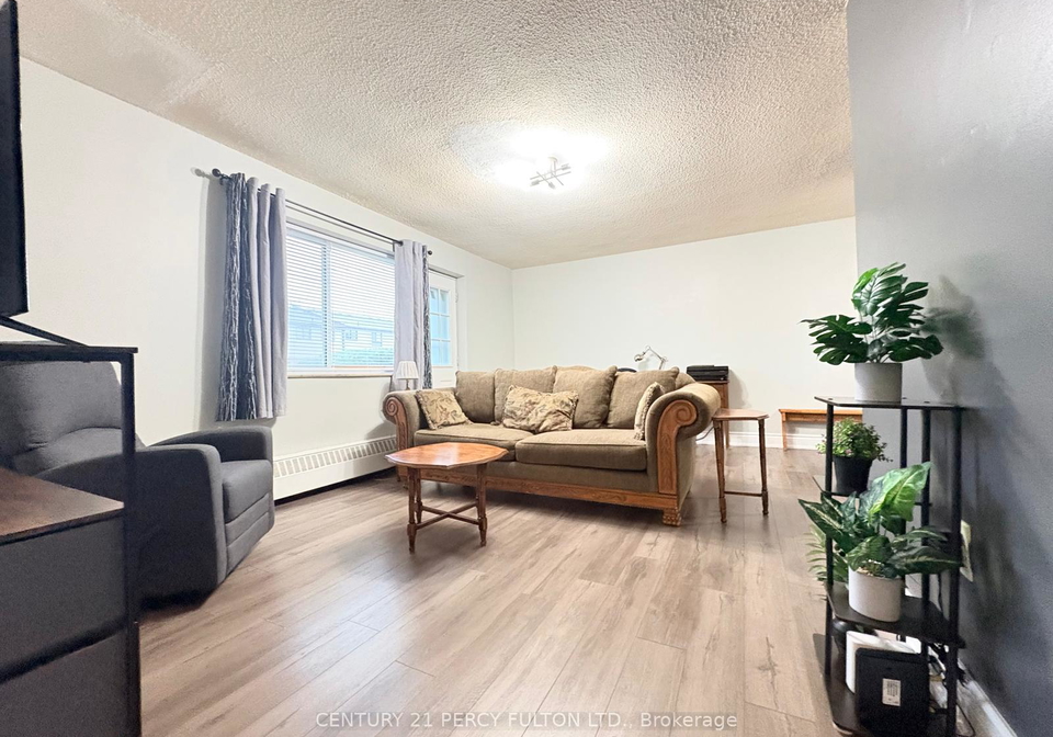 936-glen-street-oshawa-ontario-e13449954