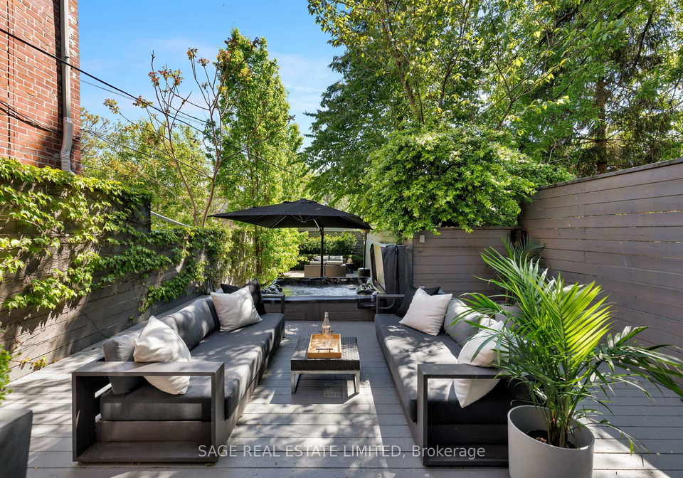 979-broadview-avenue-east-york-ontario-e13451554