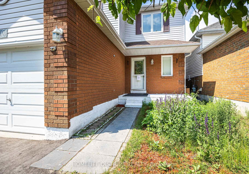 101-champine-square-clarington-ontario-e13451836