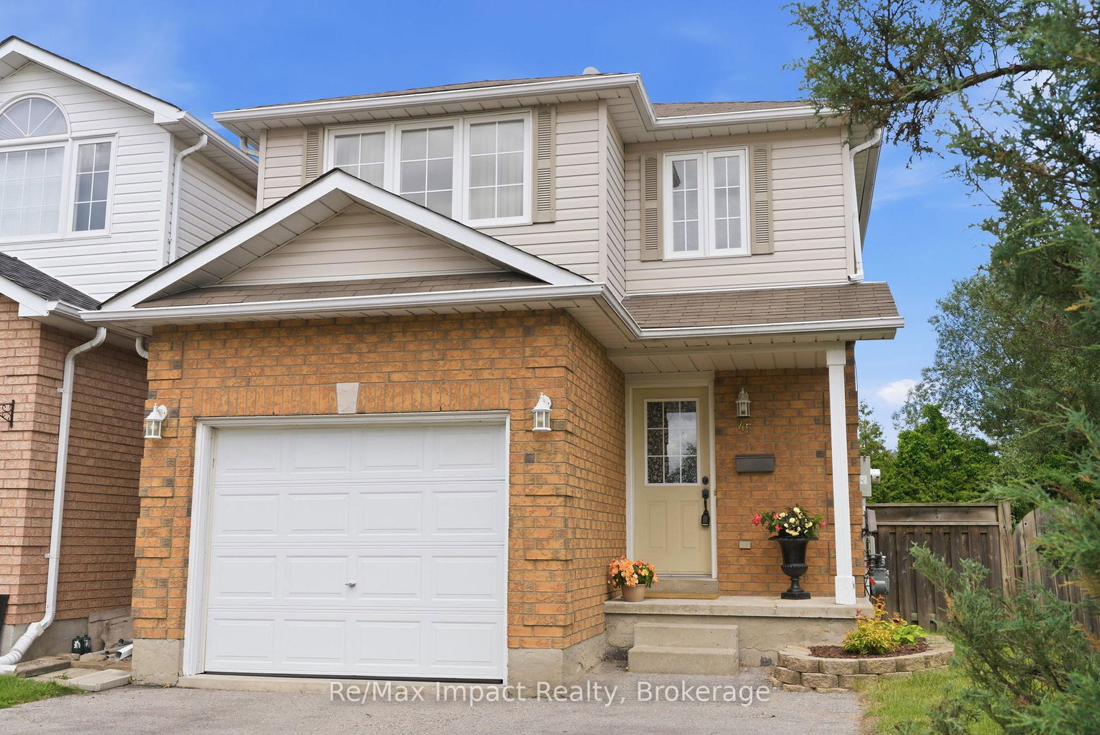 45-barron-court-clarington-ontario-e13451856