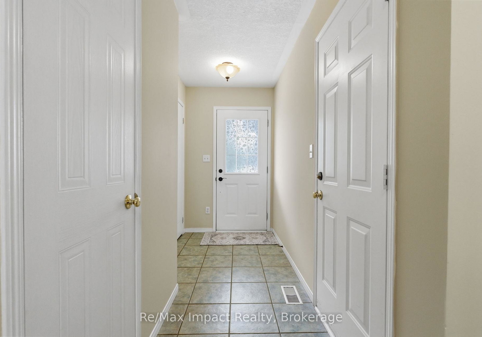 45-barron-court-clarington-ontario-e13451856