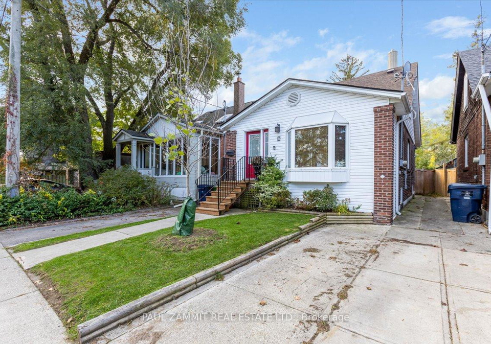 4-binswood-avenue-east-york-ontario-e13452716