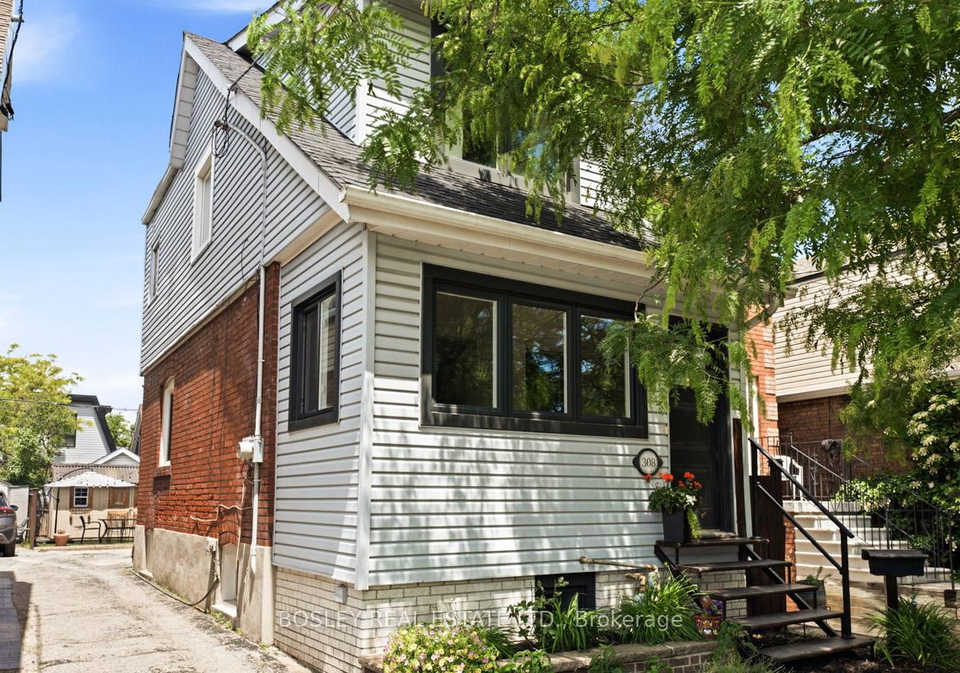 308-springdale-boulevard-east-york-ontario-e13452862