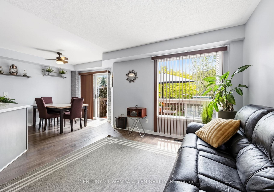 5-jays-drive-whitby-ontario-e13452876