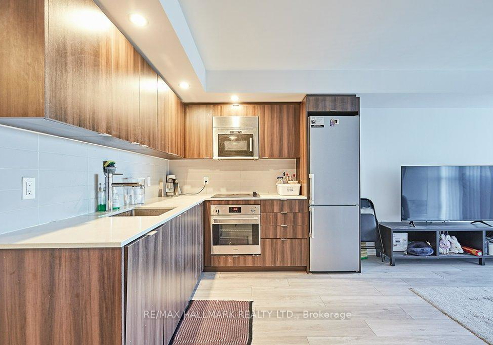 225-village-green-square-scarborough-ontario-e13453674