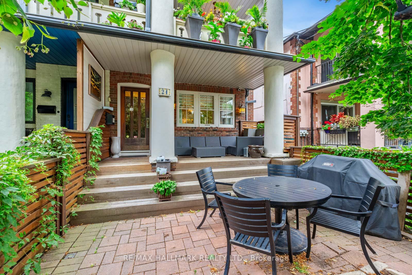 24-hammersmith-avenue-toronto-ontario-e13453736
