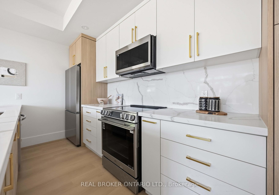 102-boultbee-avenue-toronto-ontario-e13454000