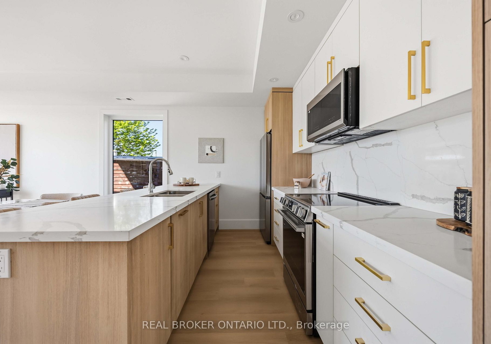 102-boultbee-avenue-toronto-ontario-e13454000