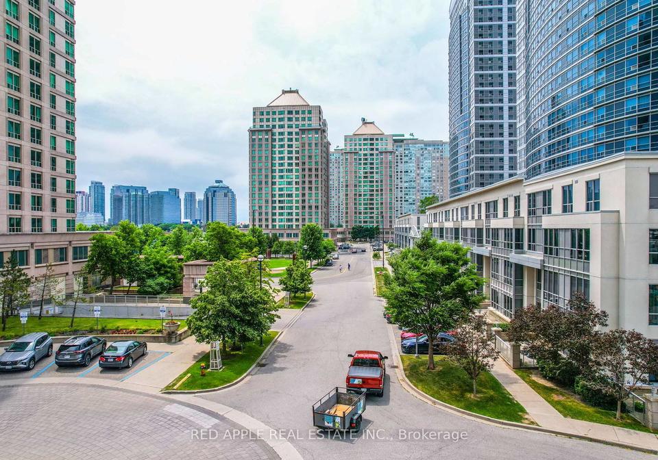 11-lee-centre-drive-scarborough-ontario-e13454250