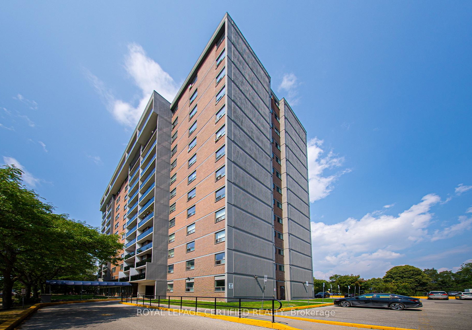 20-gilder-drive-scarborough-ontario-e13454346