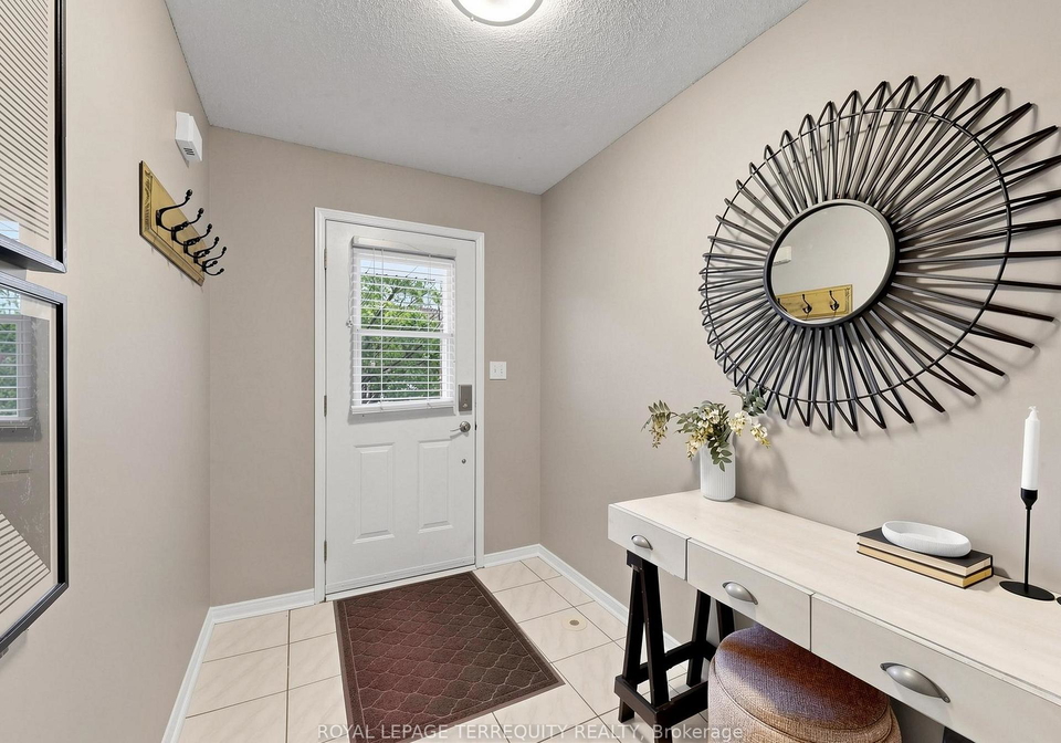 61-sprucedale-way-whitby-ontario-e13455166