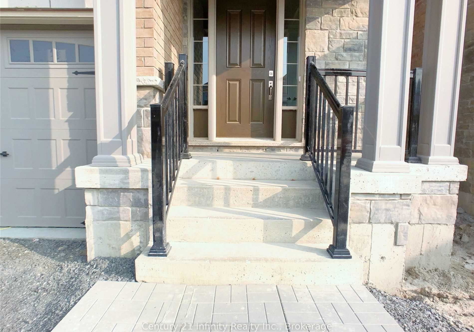 9-st-ives-crescent-whitby-ontario-e13455516
