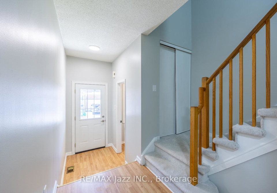 10-bassett-boulevard-whitby-ontario-e13455768