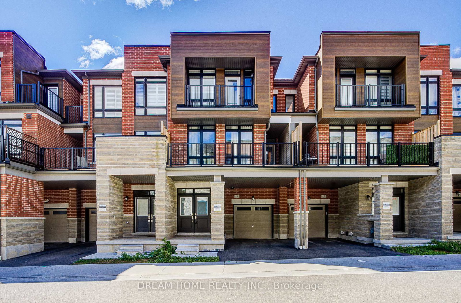 19-coppini-lane-ajax-ontario-e13456144