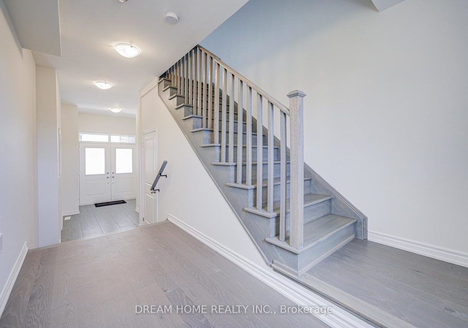 19-coppini-lane-ajax-ontario-e13456144