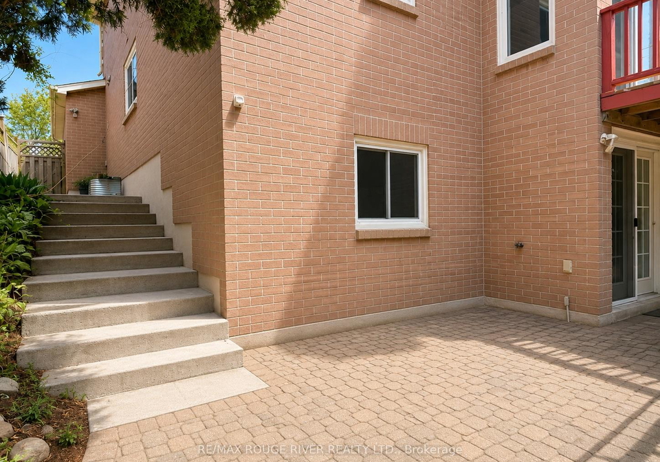 16-dominy-drive-ajax-ontario-e13456544