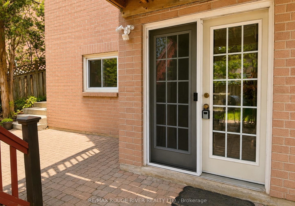 16-dominy-drive-ajax-ontario-e13456544