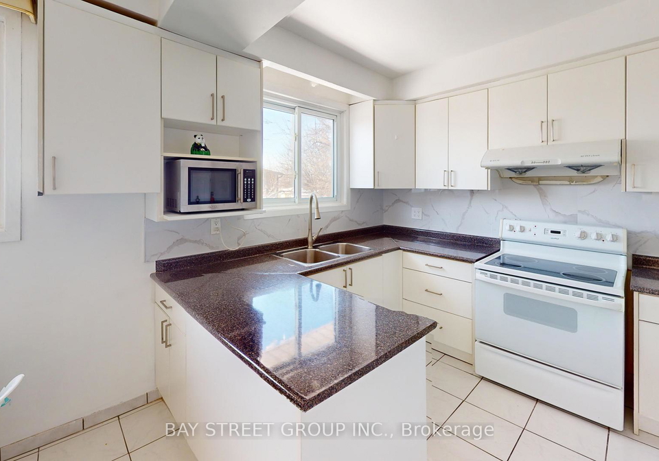 42-iangrove-terrace-scarborough-ontario-e13456732
