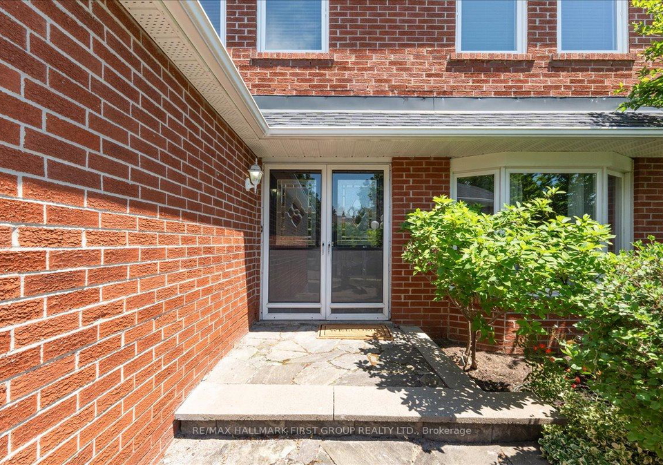35-rotherglen-road-s-ajax-ontario-e13457136