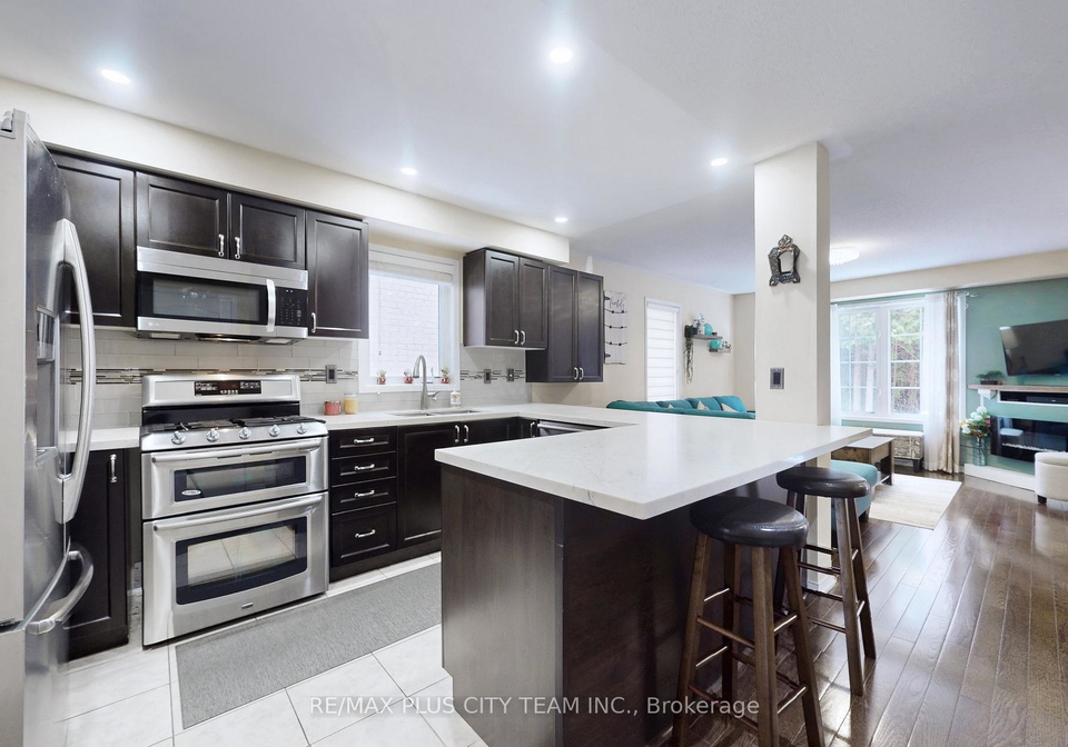 16-edison-way-whitby-ontario-e13457980