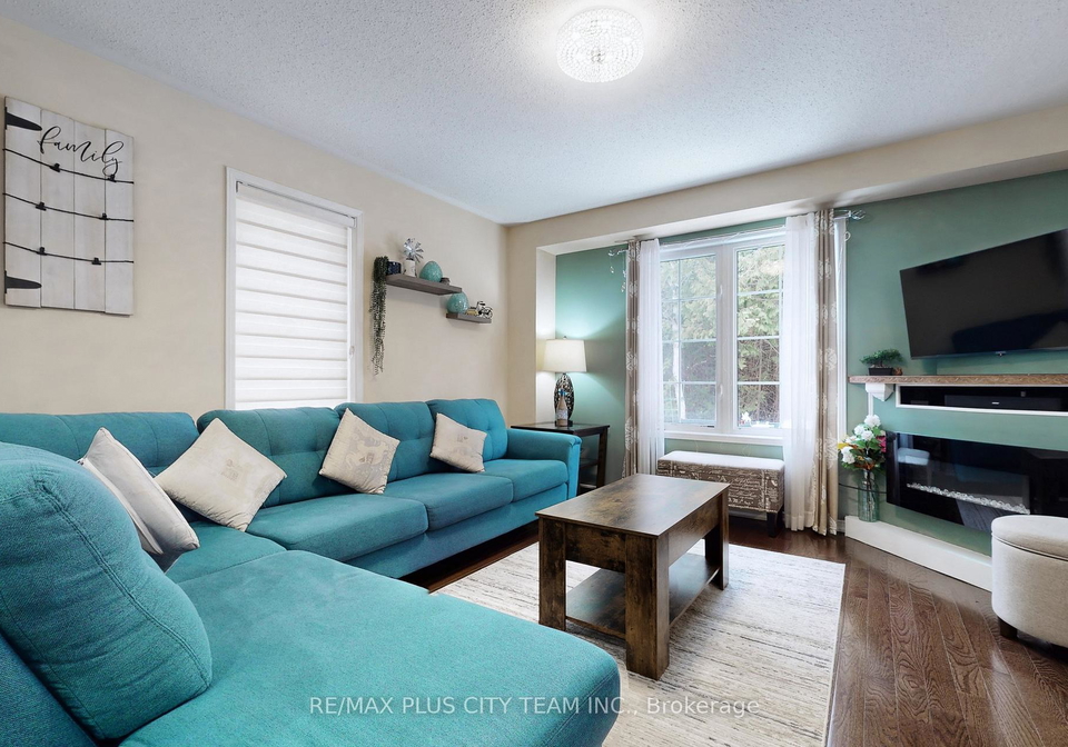 16-edison-way-whitby-ontario-e13457980