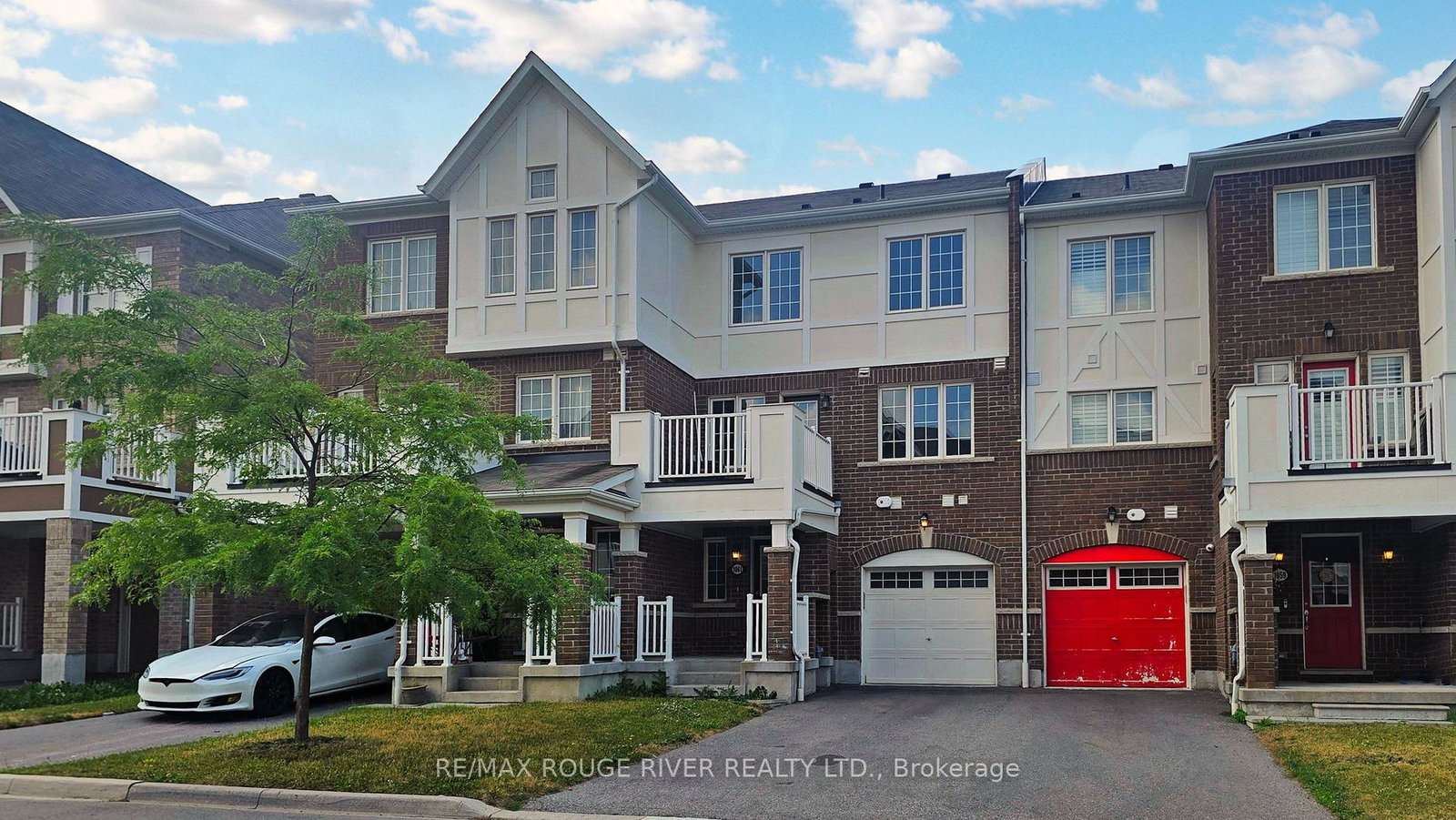 1061-clipper-lane-pickering-ontario-e13458152