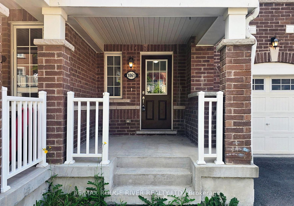 1061-clipper-lane-pickering-ontario-e13458152