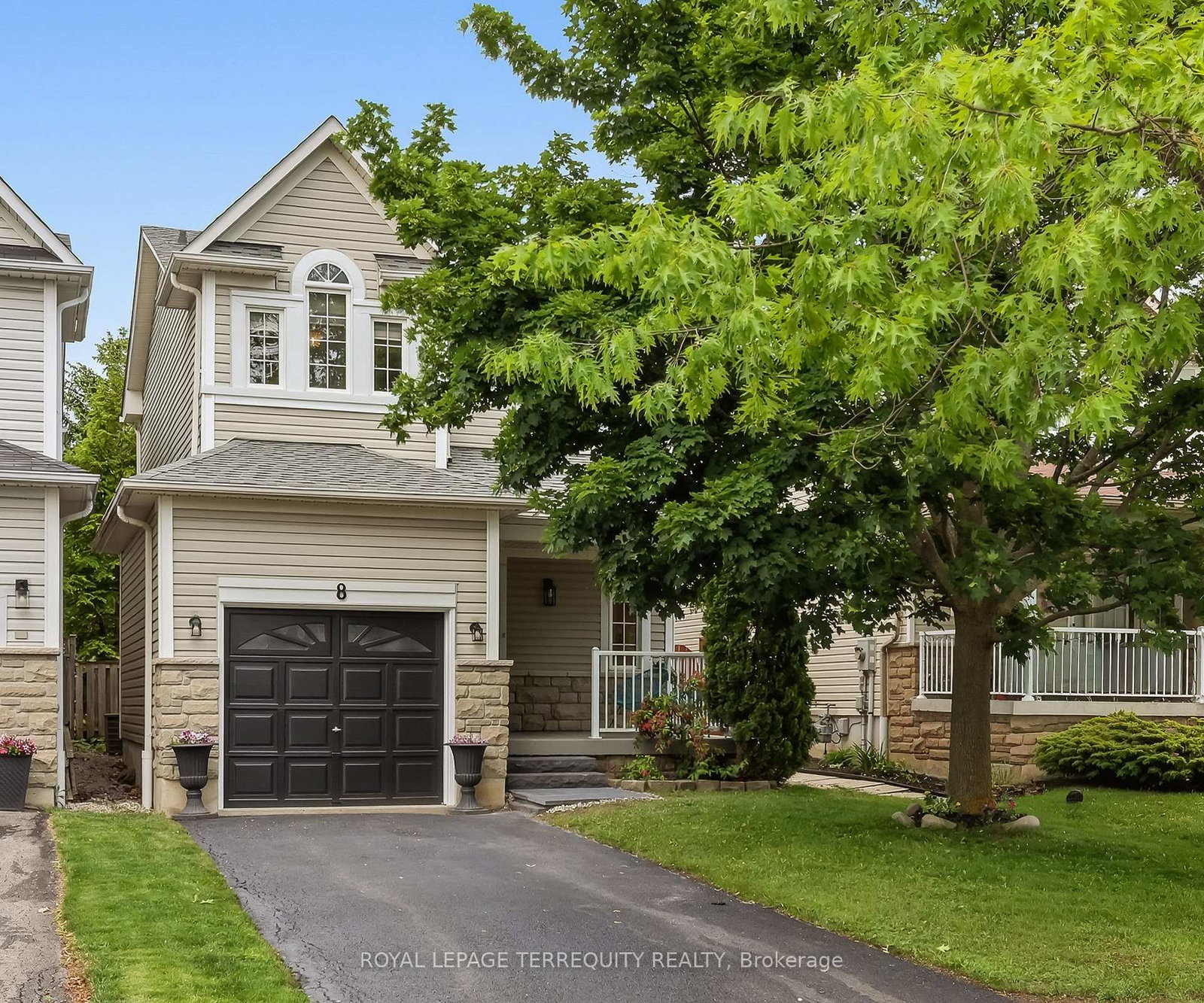 8-sinden-drive-whitby-ontario-e13458238