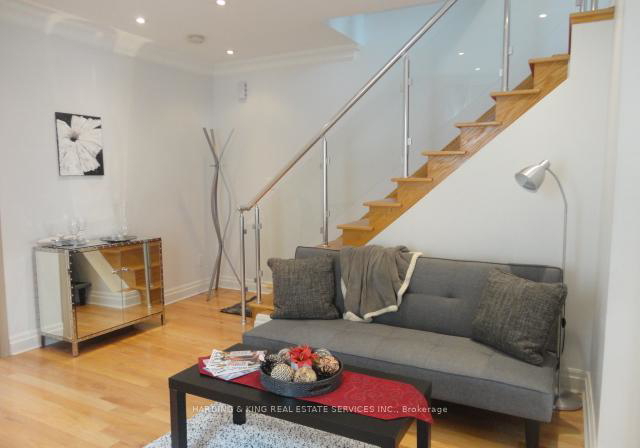 33-connaught-avenue-toronto-ontario-e13458566