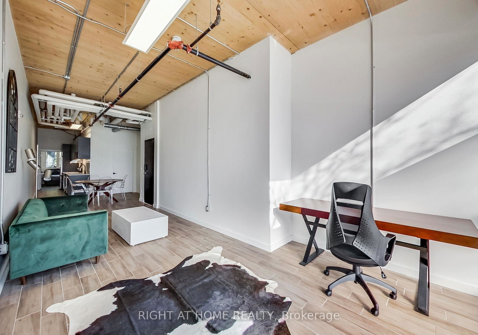 1602-queen-street-e-toronto-ontario-e13458716