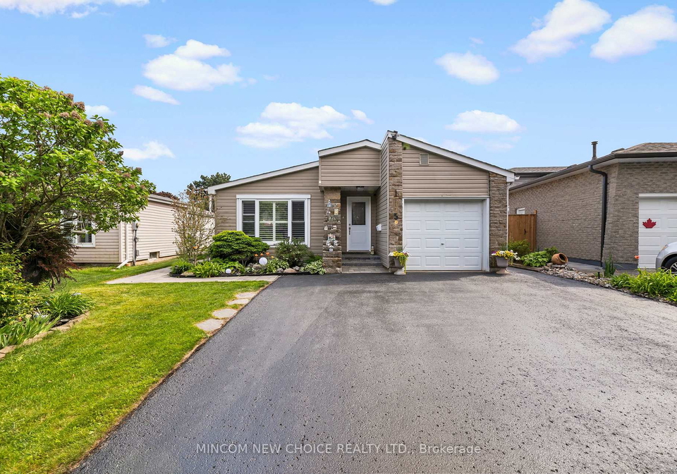 5-bolland-crescent-ajax-ontario-e13458956