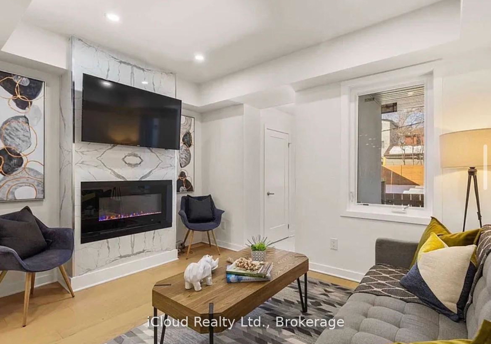 386-coxwell-avenue-toronto-ontario-e13459100