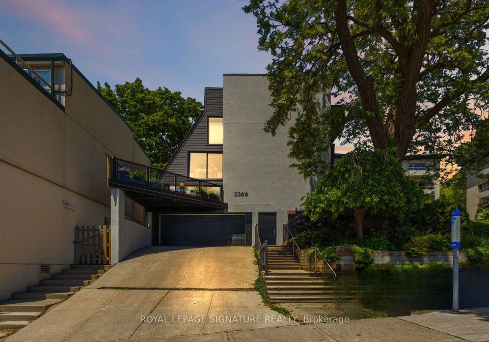 2366-queen-street-e-toronto-ontario-e13459230