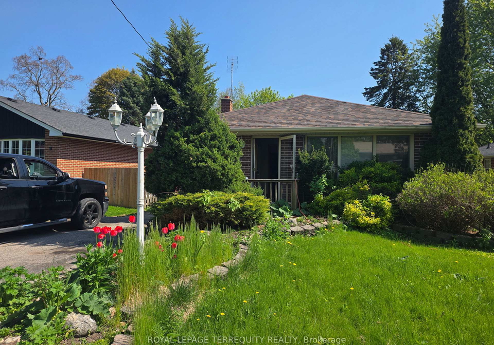 319-hillcroft-street-oshawa-ontario-e13459322
