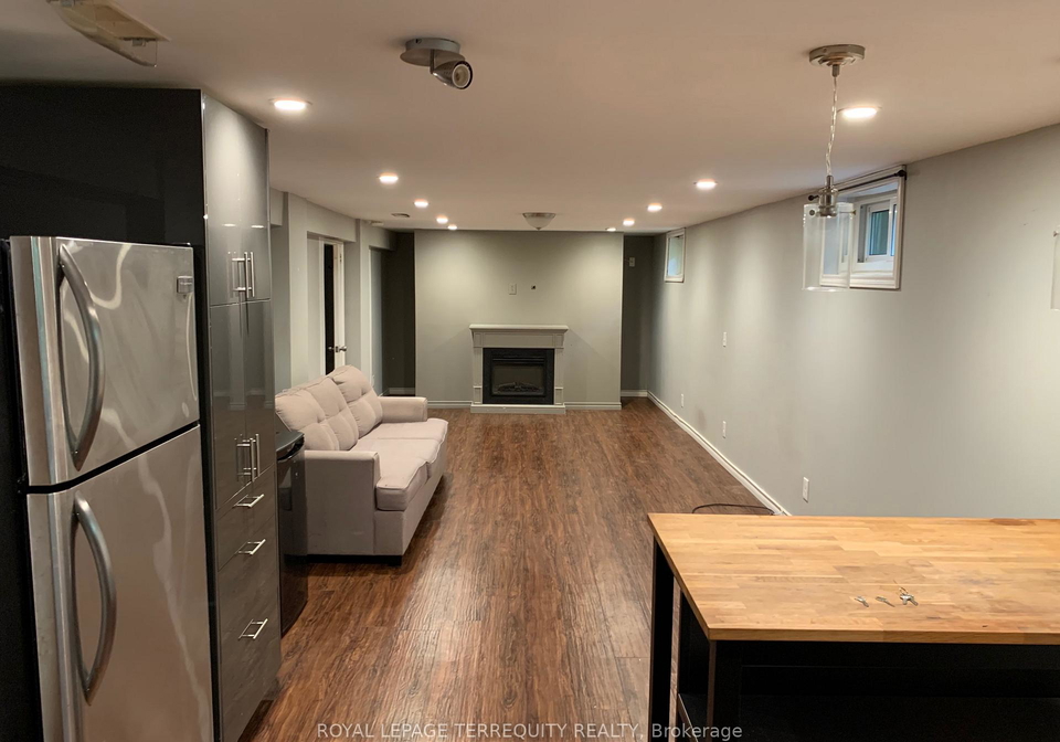 319-hillcroft-street-oshawa-ontario-e13459322