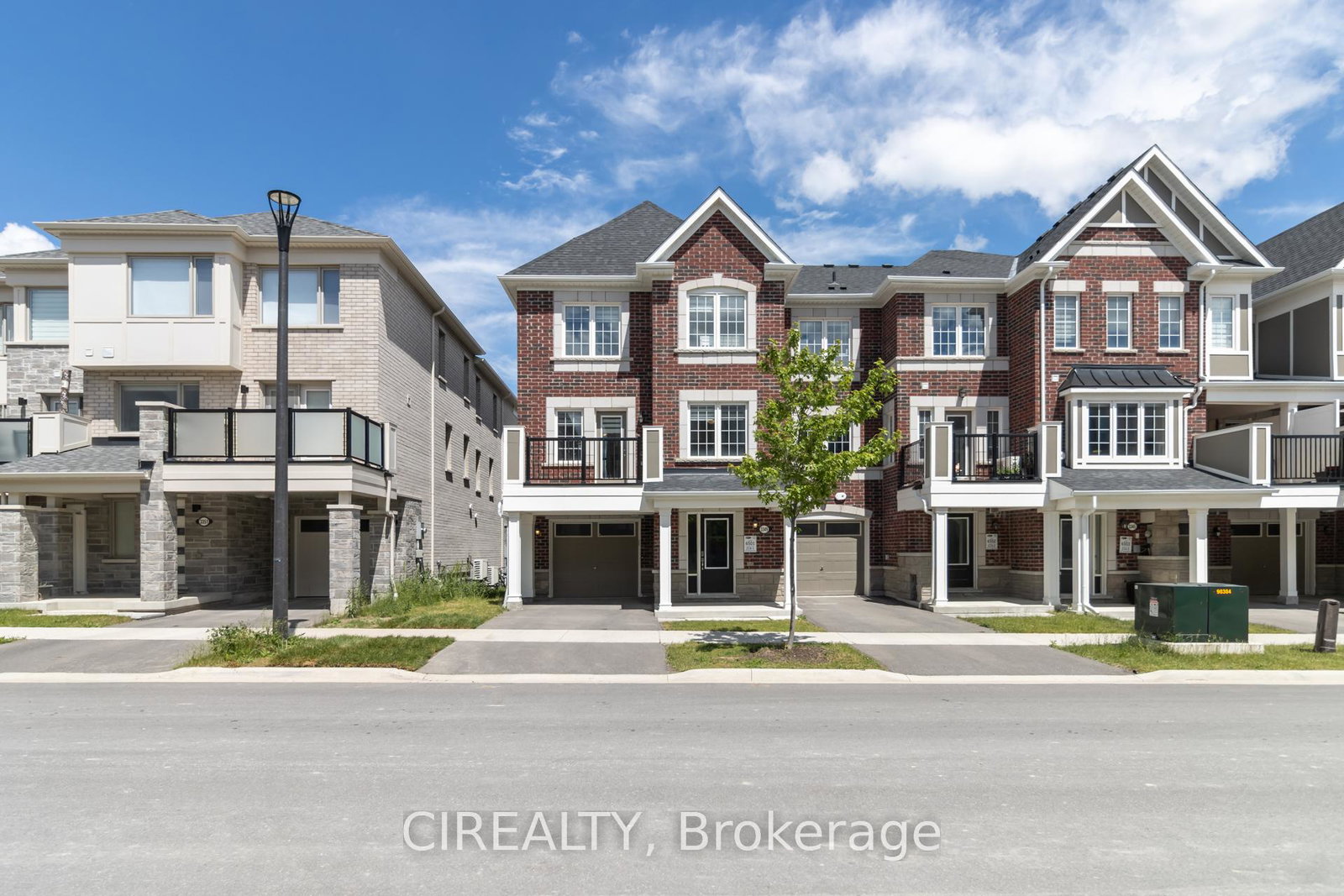 3349-thunderbird-promenade-pickering-ontario-e13459668