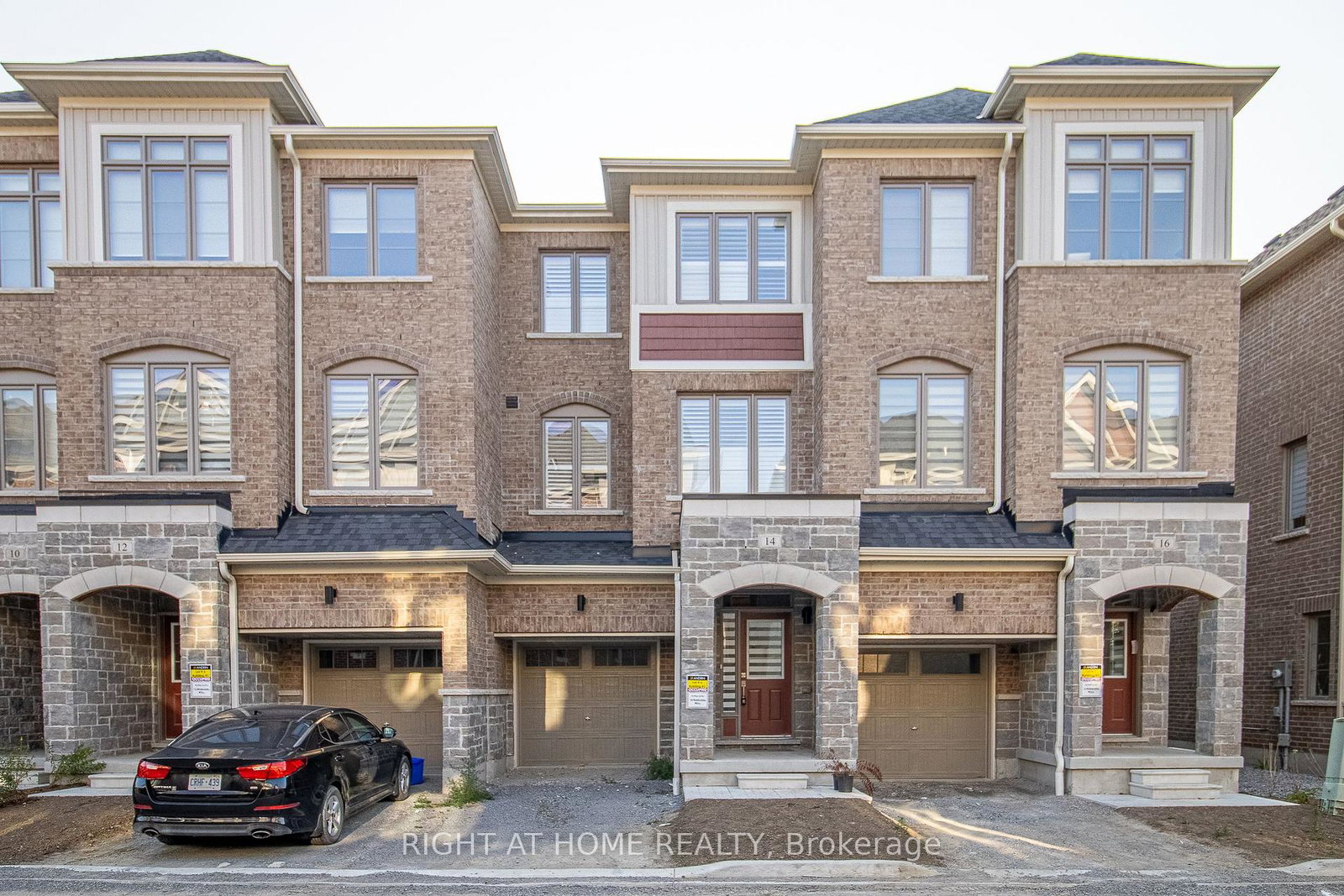 14-waterside-way-whitby-ontario-e13459734