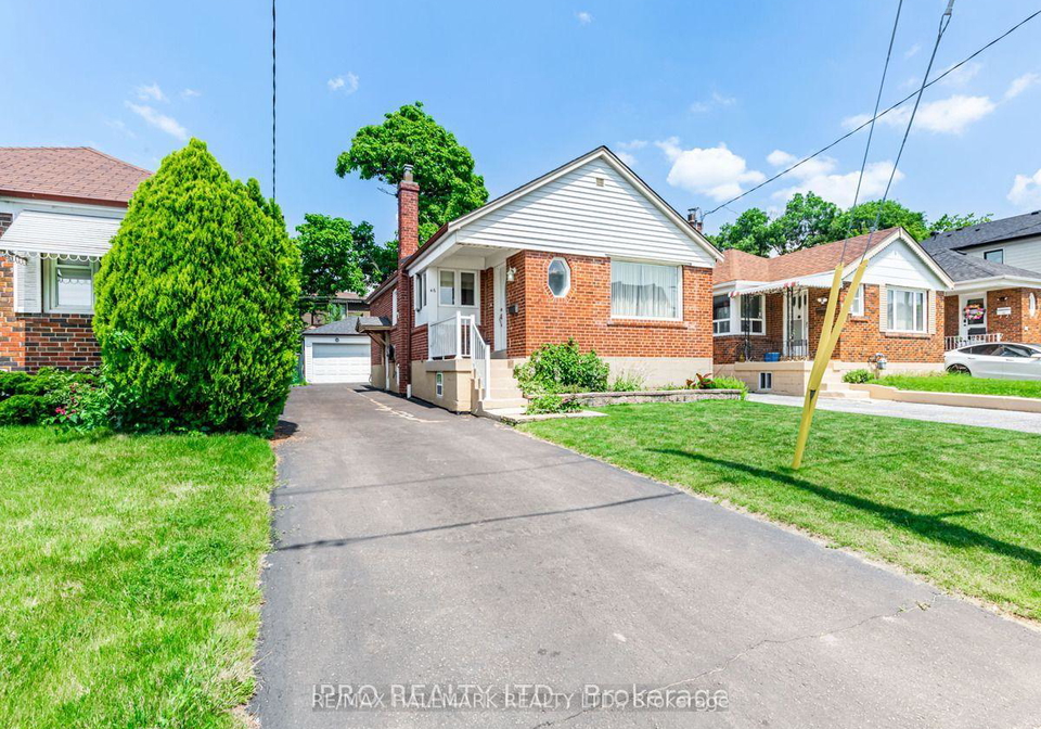 46-tiago-avenue-east-york-ontario-e13460804